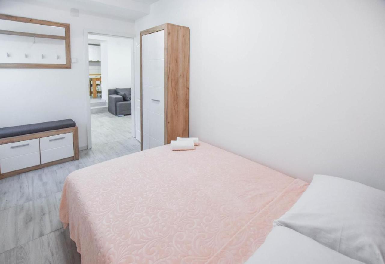 Suite Apartment Toni Poljana  Extérieur photo